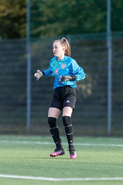 Bild 85 - F SSC Hagen Ahrensburg - SV Frisia 03 Risum-Lindholm : Ergebnis: 2:0